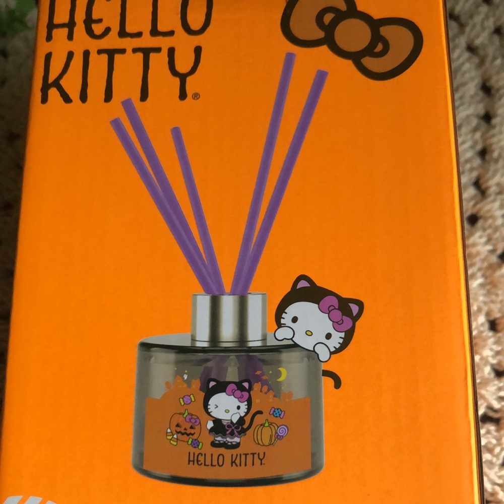 Hello Kitty HALLOWEEN Reed Diffuser - Picture 5 of 5